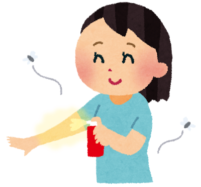 虫除けをする女性